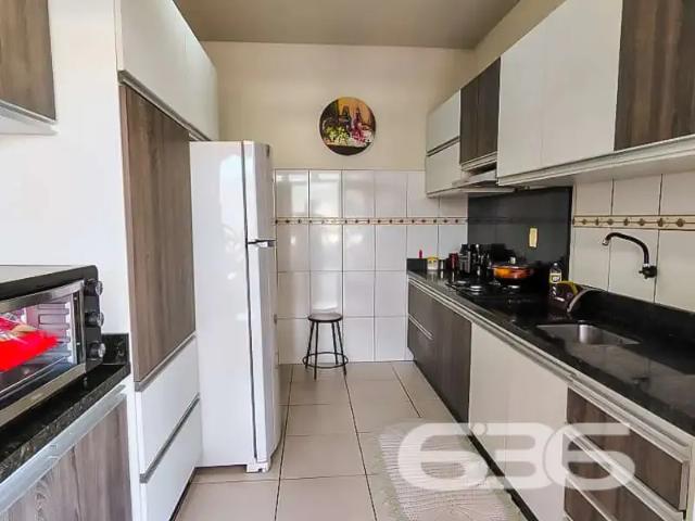 Casa / Sobrado para Venda em Joinville/SC Aventureiro 4 Quartos