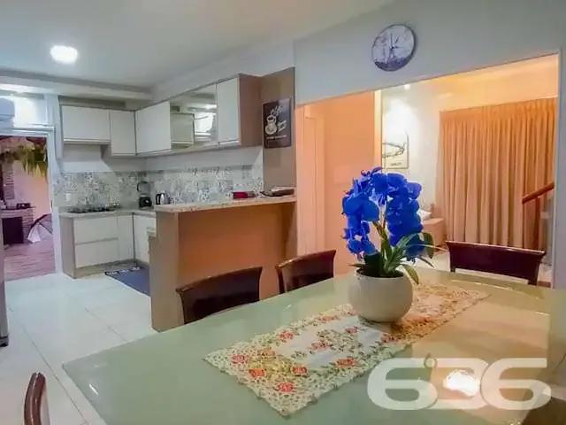 Casa / Sobrado para Venda em Joinville/SC Aventureiro 6 Quartos