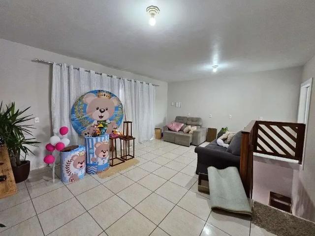 Casa / Sobrado para Venda em Joinville/SC Aventureiro 7 Quartos