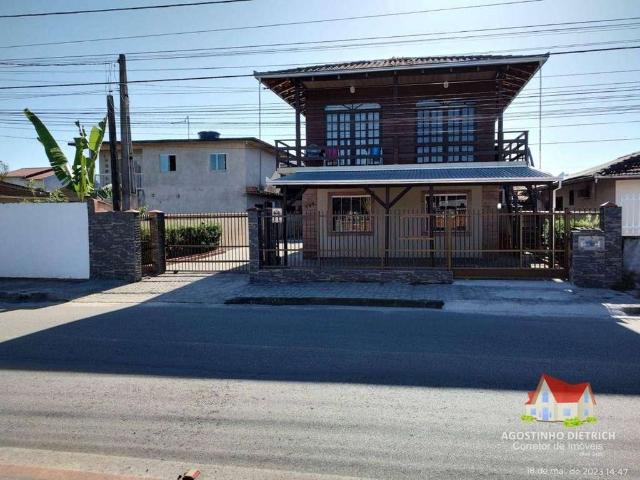 Casa / Sobrado para Venda em Joinville/SC Aventureiro 7 Quartos