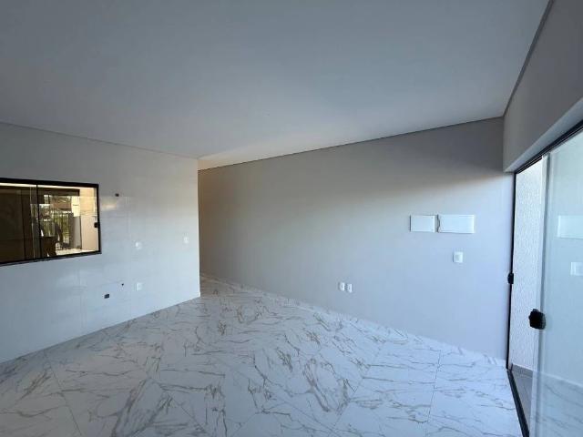 Casa / Sobrado para Venda em Joinville/SC Aventureiro 2 Quartos