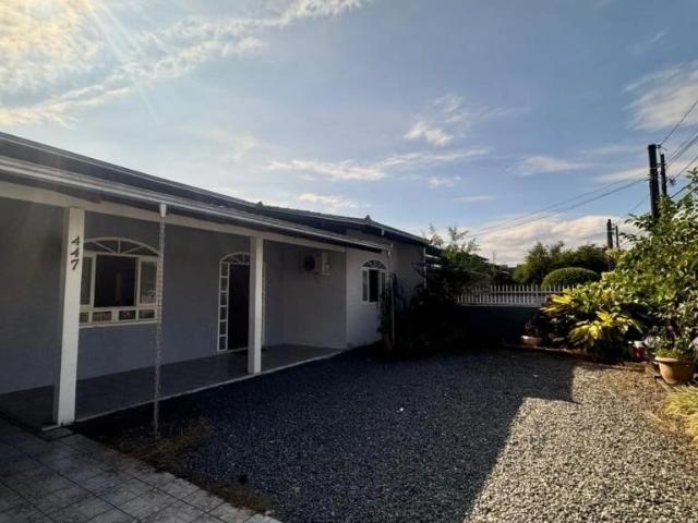Casa / Sobrado para Venda em Joinville/SC Aventureiro 3 Quartos