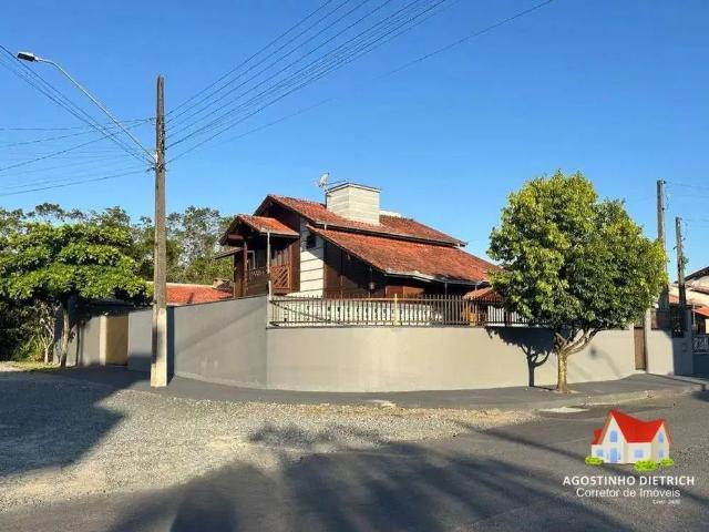 Casa / Sobrado para Venda em Joinville/SC Aventureiro 3 Quartos