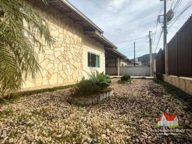 Casa / Sobrado para Venda em Joinville/SC Aventureiro 3 Quartos