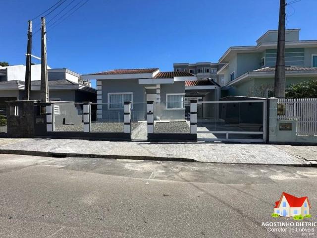 Casa / Sobrado para Venda em Joinville/SC Aventureiro 3 Quartos