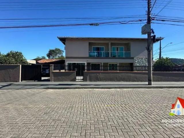 Casa / Sobrado para Venda em Joinville/SC Aventureiro 3 Quartos