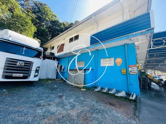 Casa / Sobrado para Venda em Joinville/SC Bom Retiro 10 Quartos