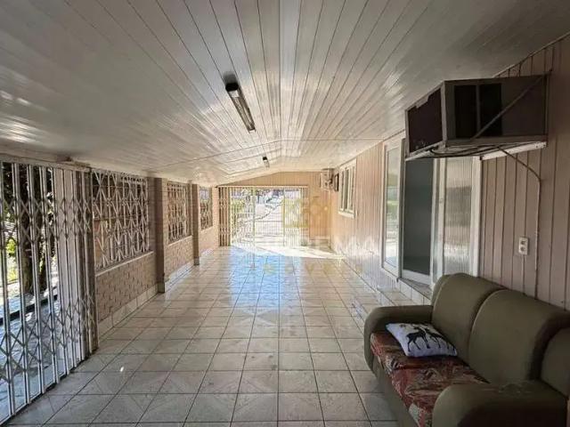 Casa / Sobrado para Venda em Joinville/SC Bom Retiro 3 Quartos