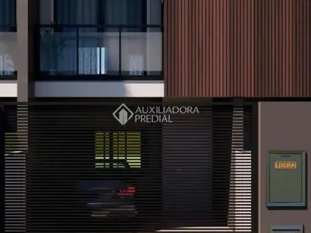 Casa / Sobrado para Venda em Joinville/SC Bom Retiro 3 Quartos