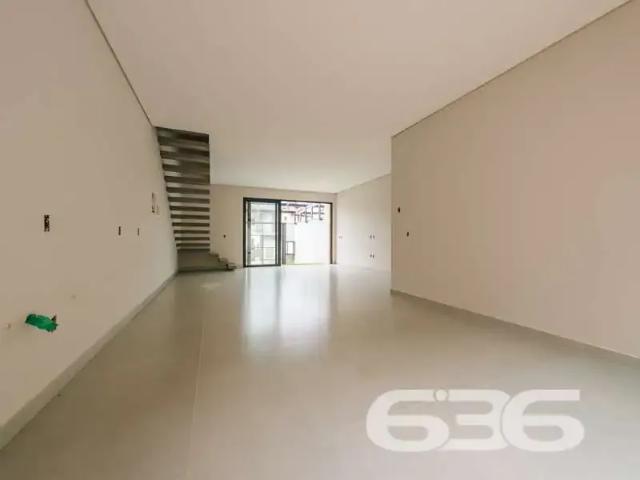 Casa / Sobrado para Venda em Joinville/SC Bom Retiro 3 Quartos