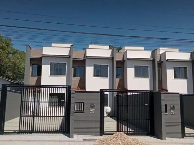 Casa / Sobrado para Venda em Joinville/SC Bom Retiro 3 Quartos