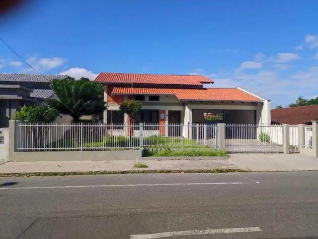 Casa / Sobrado para Venda em Joinville/SC Bom Retiro 3 Quartos