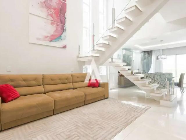 Casa / Sobrado para Venda em Joinville/SC Bom Retiro 3 Quartos