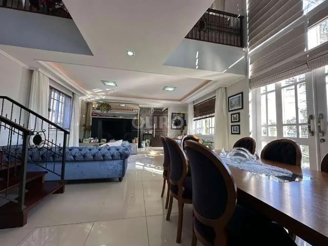 Casa / Sobrado para Venda em Joinville/SC Bom Retiro 3 Quartos