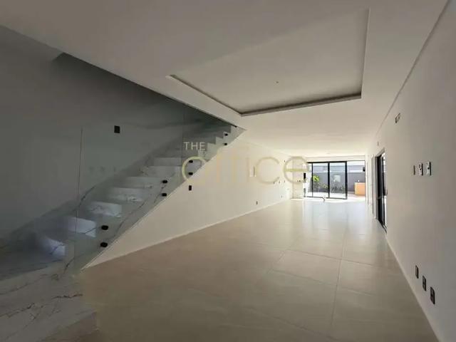 Casa / Sobrado para Venda em Joinville/SC Bom Retiro 3 Quartos