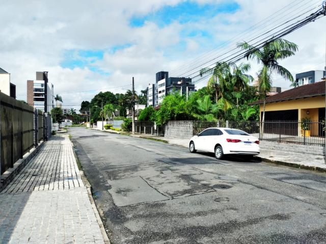 Casa / Sobrado para Venda em Joinville/SC Bom Retiro 3 Quartos