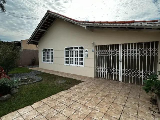 Casa / Sobrado para Venda em Joinville/SC Bom Retiro 3 Quartos