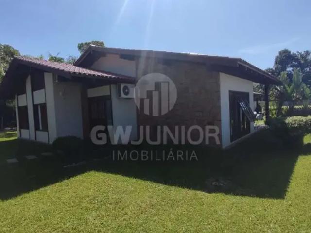 Casa / Sobrado para Venda em Joinville/SC Bom Retiro 3 Quartos