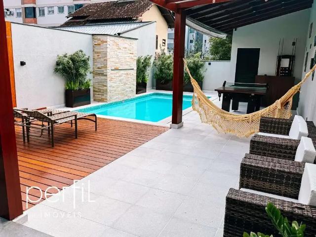 Casa / Sobrado para Venda em Joinville/SC Bom Retiro 3 Quartos