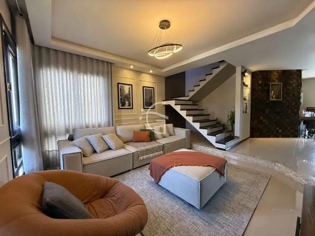 Casa / Sobrado para Venda em Joinville/SC Bom Retiro 3 Quartos