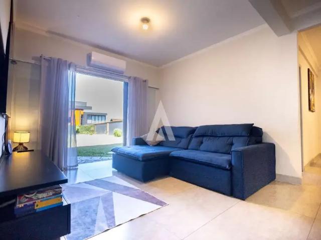 Casa / Sobrado para Venda em Joinville/SC Bom Retiro 4 Quartos