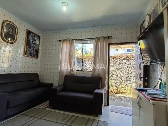 Casa / Sobrado para Venda em Joinville/SC Bom Retiro 4 Quartos