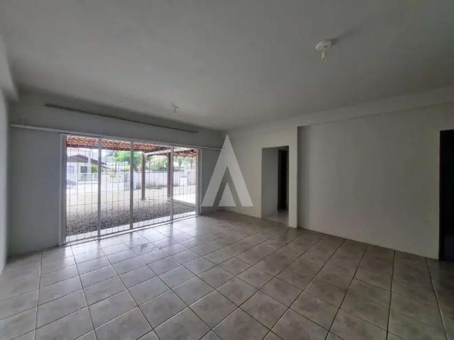 Casa / Sobrado para Venda em Joinville/SC Bom Retiro 4 Quartos