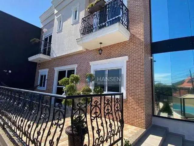 Casa / Sobrado para Venda em Joinville/SC Bom Retiro 4 Quartos