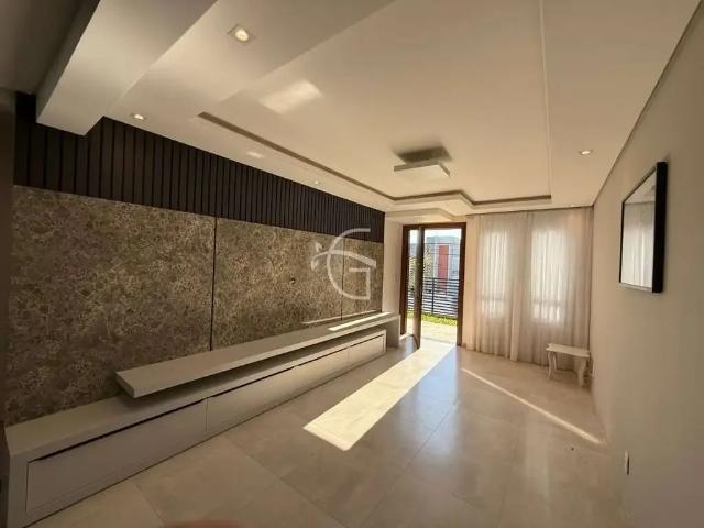 Casa / Sobrado para Venda em Joinville/SC Bom Retiro 5 Quartos