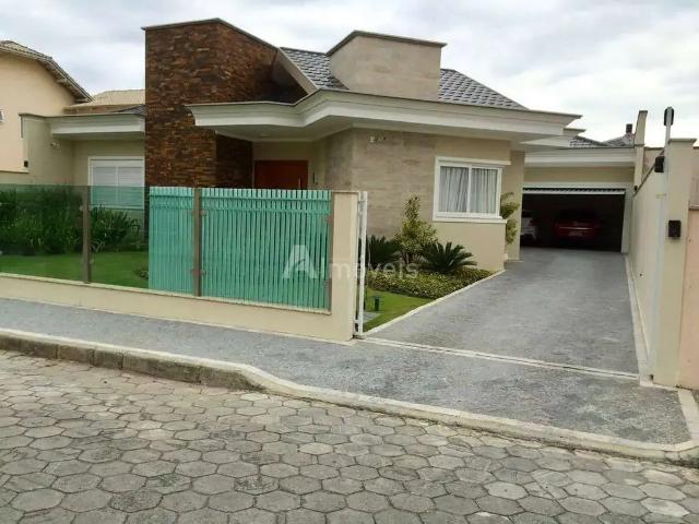 Casa / Sobrado para Venda em Joinville/SC Boa Vista 3 Quartos