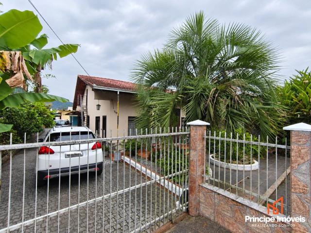 Casa / Sobrado para Venda em Joinville/SC Boa Vista 3 Quartos