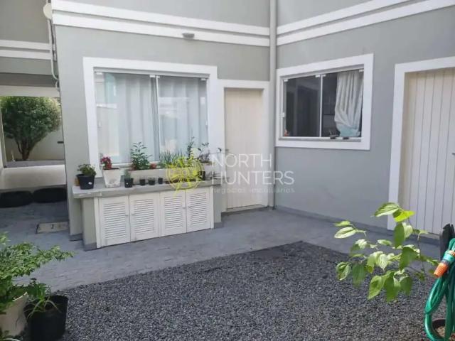 Casa / Sobrado para Venda em Joinville/SC Boa Vista 11 Quartos
