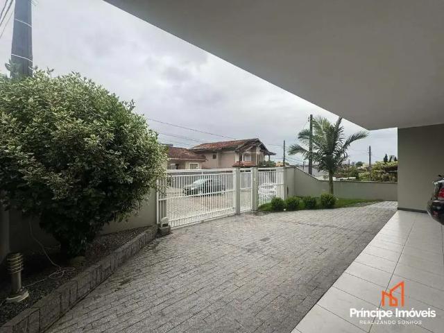 Casa / Sobrado para Venda em Joinville/SC Boa Vista 11 Quartos