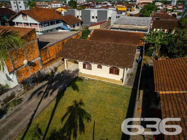 Casa / Sobrado para Venda em Joinville/SC Boa Vista 2 Quartos
