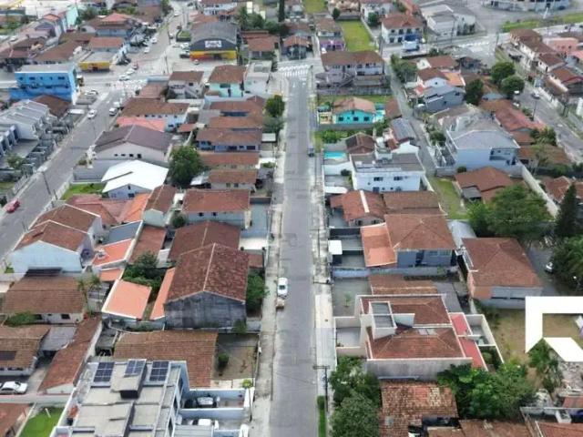 Casa / Sobrado para Venda em Joinville/SC Boa Vista 2 Quartos