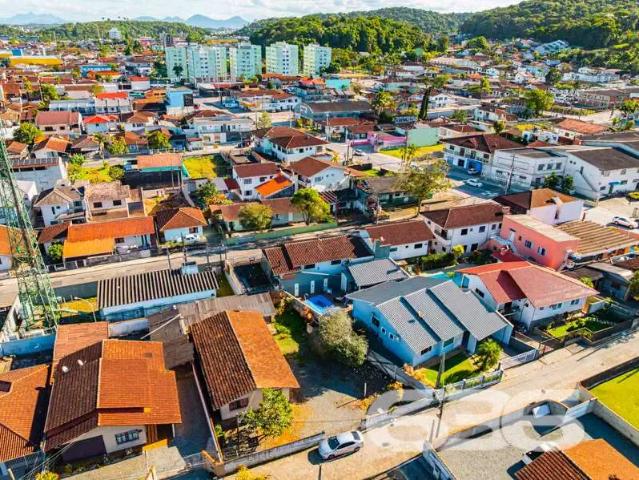 Casa / Sobrado para Venda em Joinville/SC Boa Vista 2 Quartos