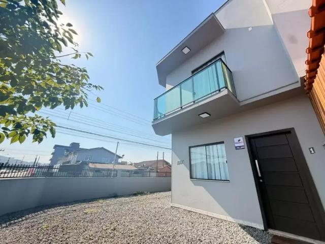 Casa / Sobrado para Venda em Joinville/SC Boa Vista 2 Quartos