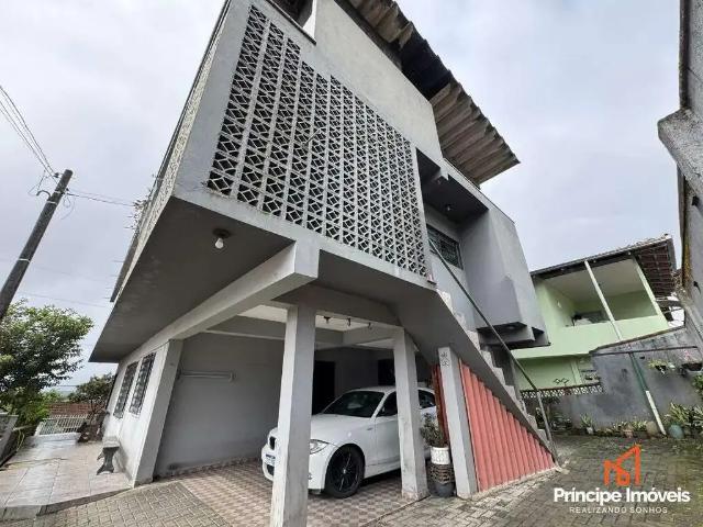 Casa / Sobrado para Venda em Joinville/SC Boa Vista 5 Quartos