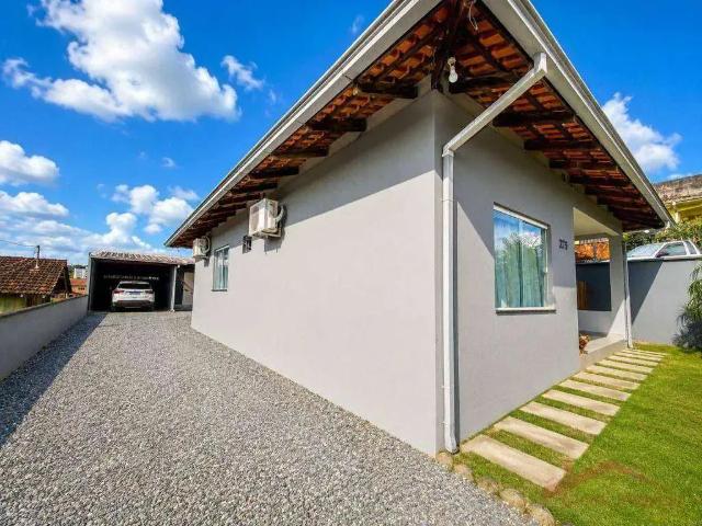 Casa / Sobrado para Venda em Joinville/SC Petrópolis 2 Quartos