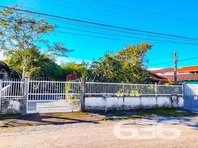 Casa / Sobrado para Venda em Joinville/SC Boehmerwald 2 Quartos