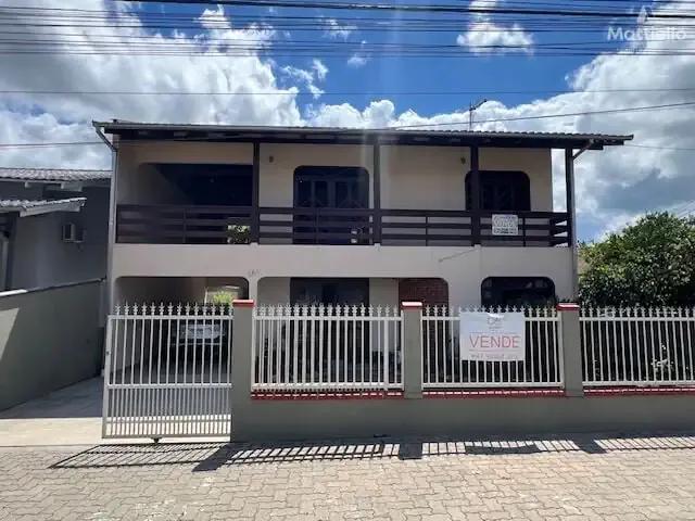 Casa / Sobrado para Venda em Joinville/SC Boehmerwald 3 Quartos