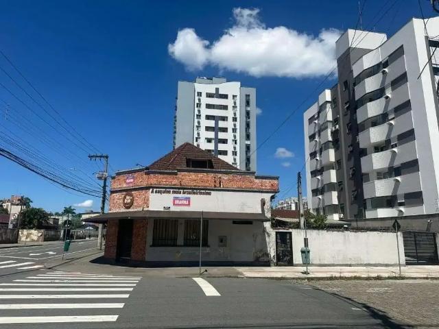Casa / Sobrado para Venda em Joinville/SC Bucarein 3 Quartos
