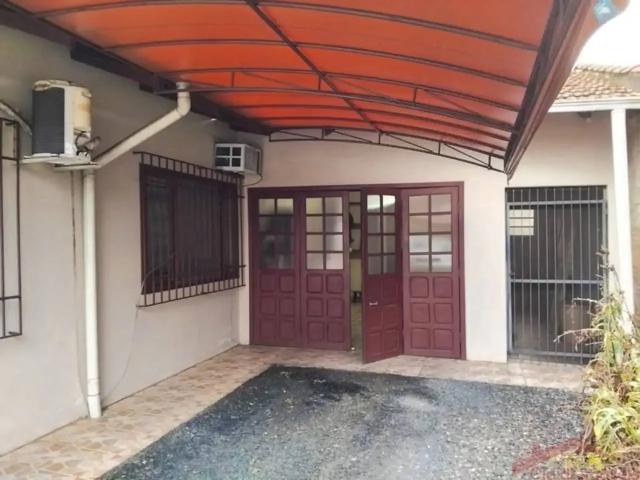 Casa / Sobrado para Venda em Joinville/SC Comasa 3 Quartos