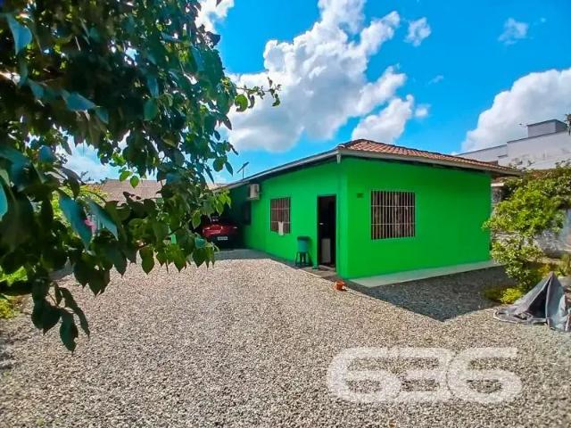 Casa / Sobrado para Venda em Joinville/SC Comasa 3 Quartos