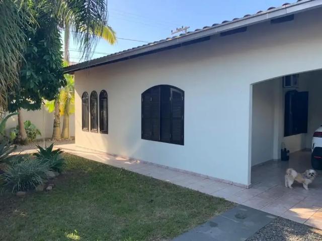 Casa / Sobrado para Venda em Joinville/SC Comasa 3 Quartos