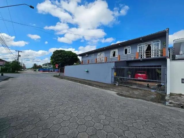 Casa / Sobrado para Venda em Joinville/SC Comasa 7 Quartos