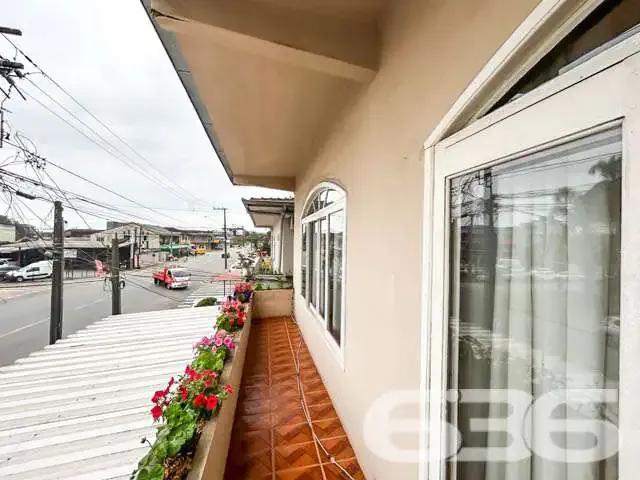 Casa / Sobrado para Venda em Joinville/SC Comasa 4 Quartos