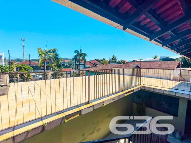 Casa / Sobrado para Venda em Joinville/SC Comasa 4 Quartos