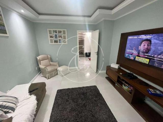 Casa / Sobrado para Venda em Joinville/SC Comasa 4 Quartos