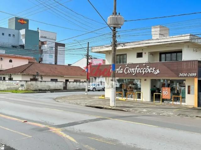 Casa / Sobrado para Venda em Joinville/SC Comasa 5 Quartos